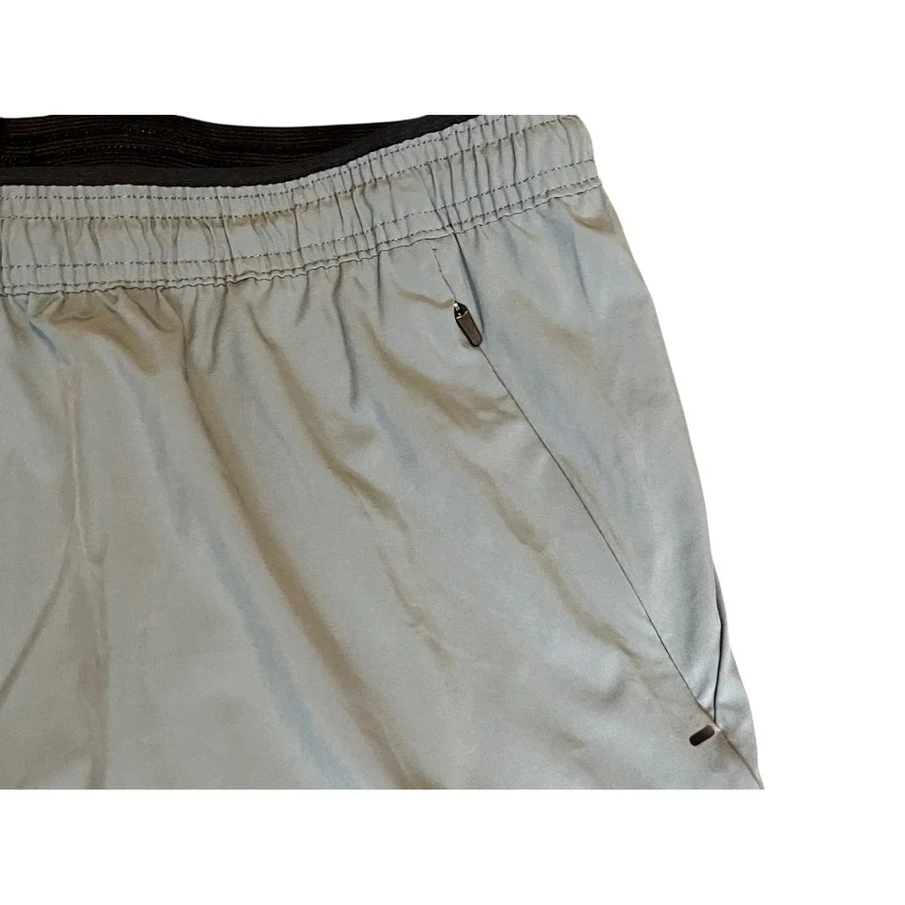 LEG3ND Mens XL Sage Green Gray Athletic Gym Performance Shorts Zipper Pockets